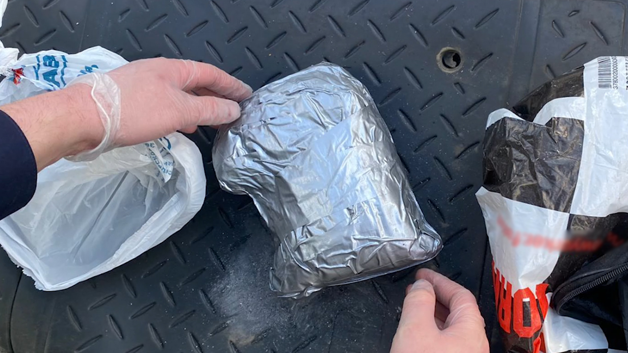 В Набережных Челнах автоинспекторы изъяли полтора килограмма синтетических наркотиков