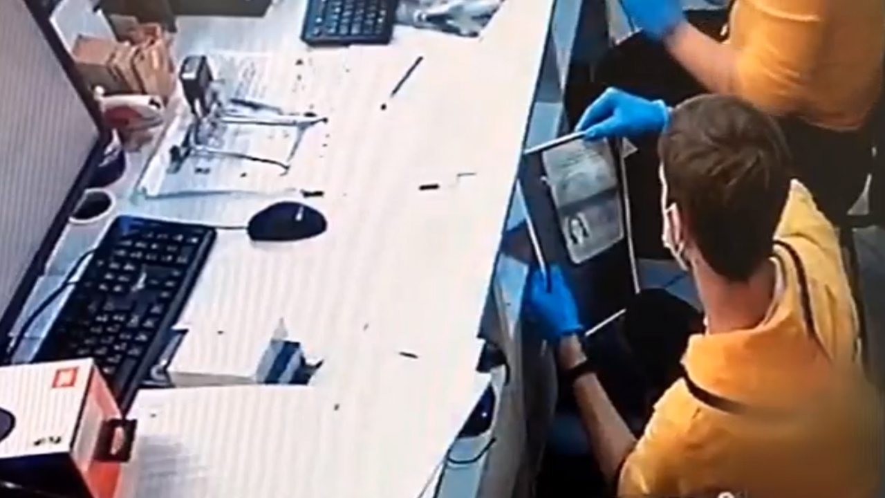 Столичные оперативники задержали подозреваемых в мошенничестве при оформлении кредитов