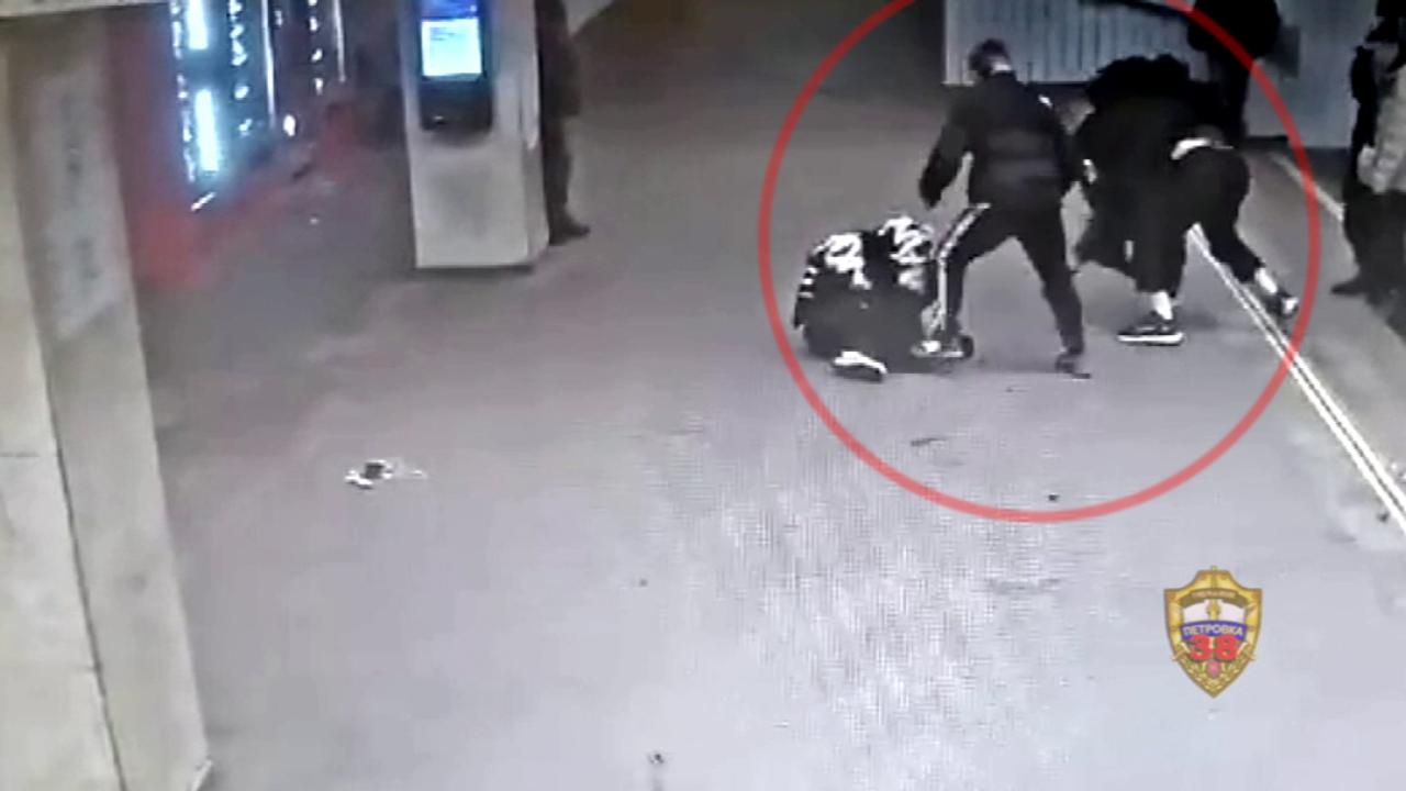 Полицией метро Москвы задержан один из зачинщиков драки в подуличном переходе станции «Авиамоторная»