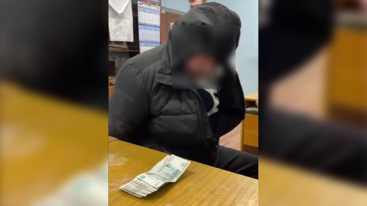 В Марий Эл окончено расследование дела о вымогательстве 100 тысяч рублей и иномарки