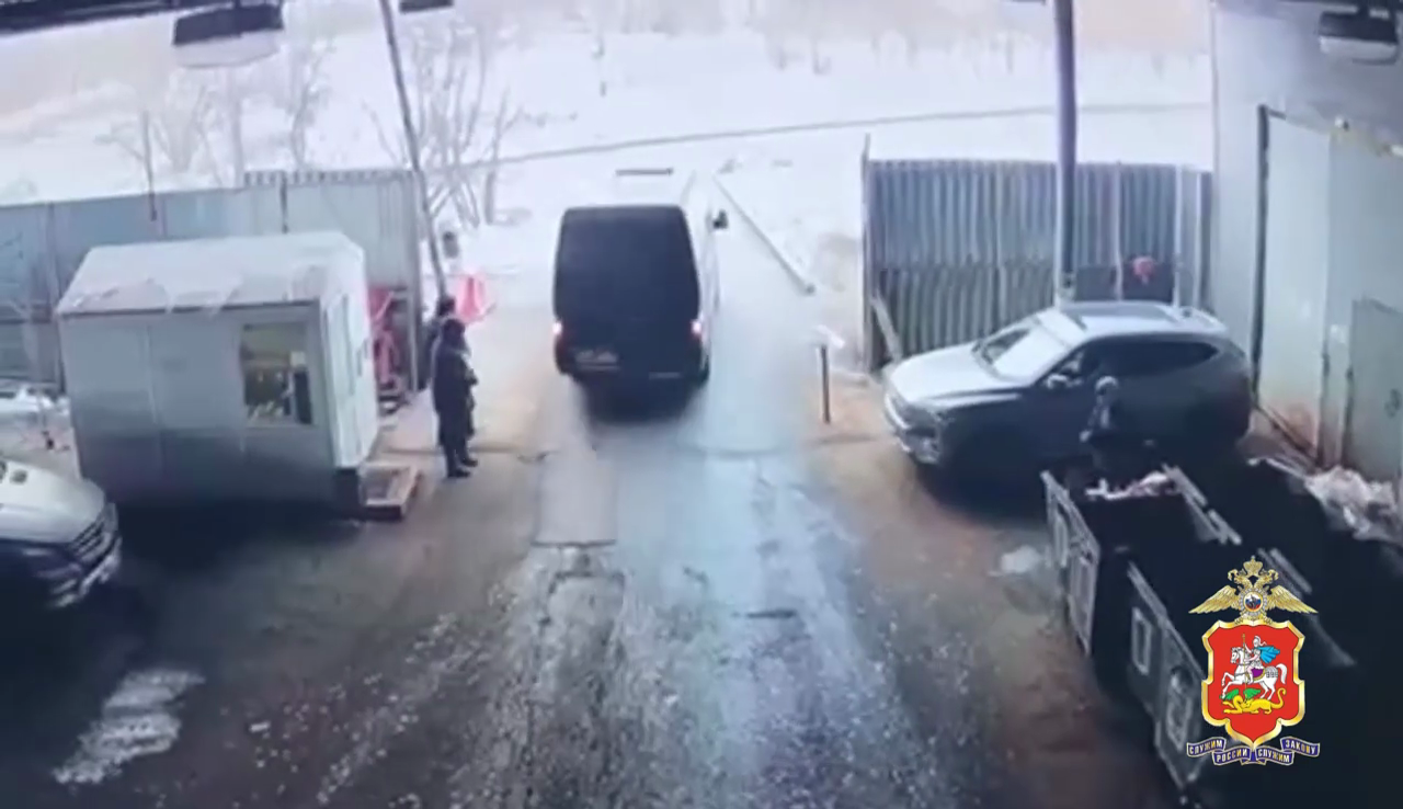 Полицейскими подмосковного Дмитрова раскрыта кража 46 дорогостоящих пылесосов