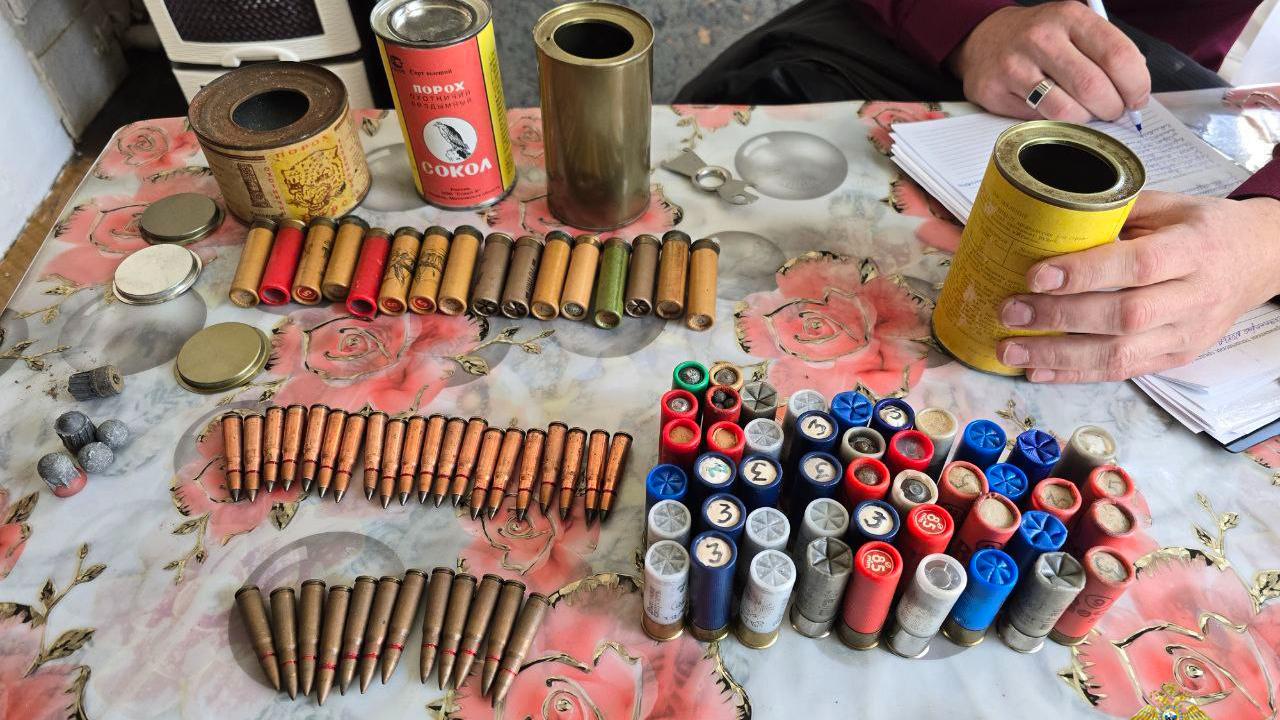 Житель Нижегородской области уличён полицией в незаконном хранении пороха и свыше 100 патронов
