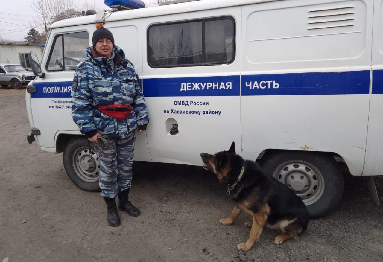 Служебная собака по кличке Рэмбо помогла полиции раскрыть особо тяжкое преступление в Приморье