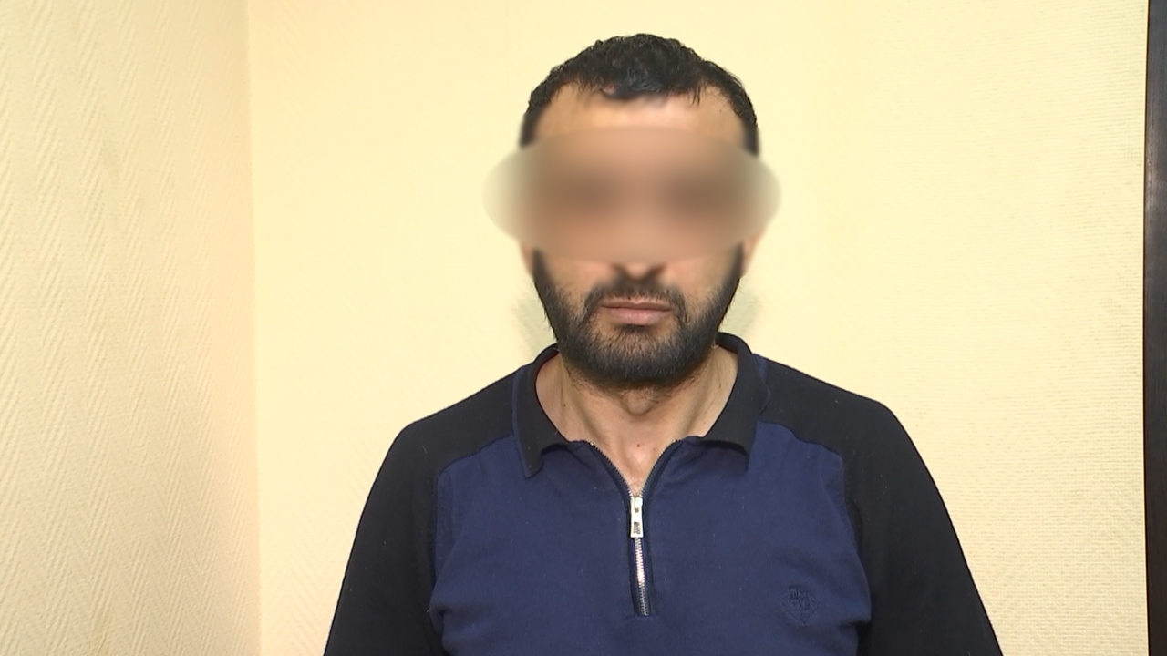 В Москве полицией задержан мужчина, похитивший серьгу с бриллиантами и свыше 270 тысяч рублей