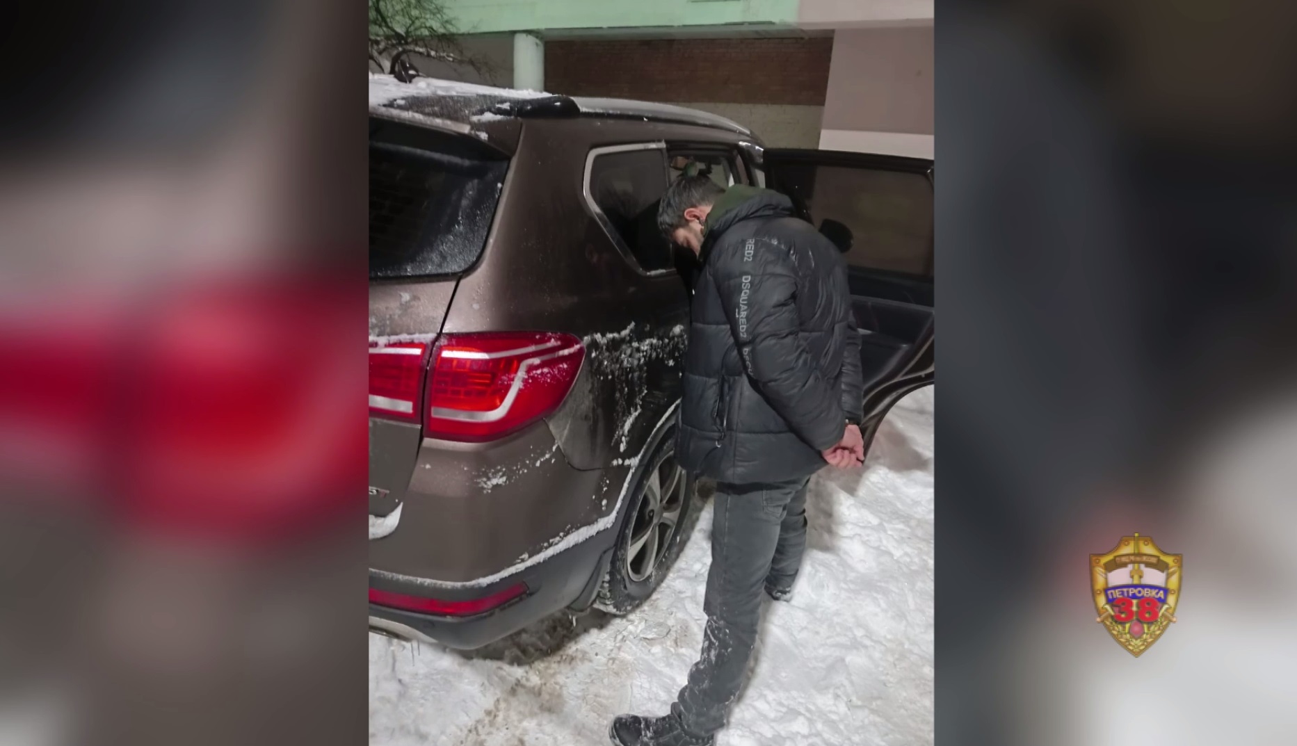 Полицией московского метро задержан подозреваемый в ограблении несовершеннолетней пассажирки