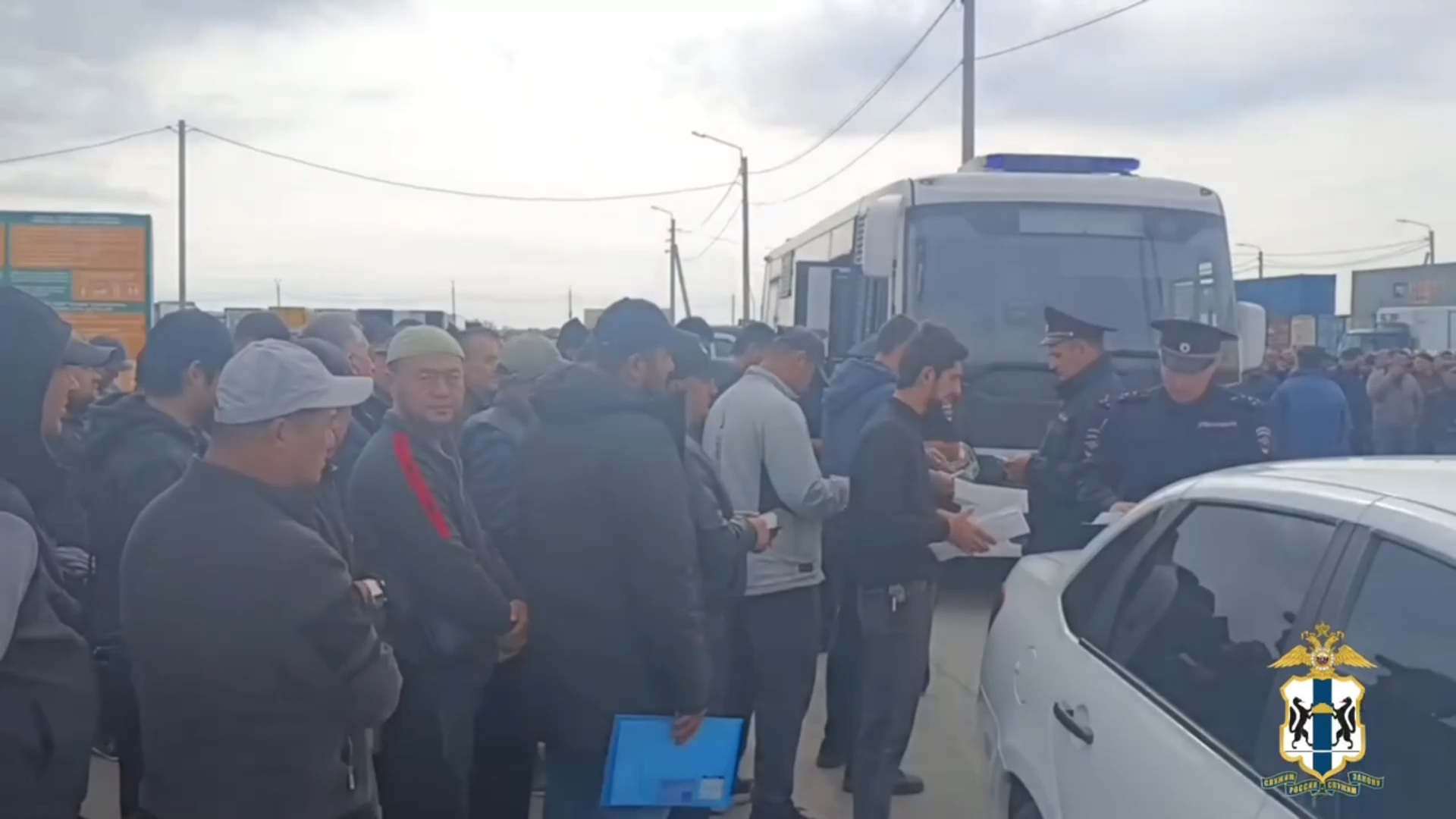 В Новосибирской области сотрудники полиции выявили 17 нарушителей миграционного законодательства