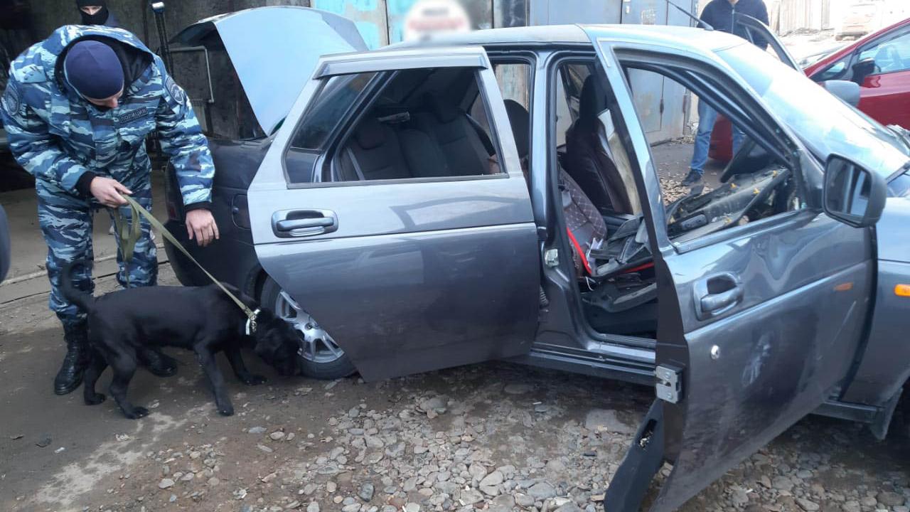 Красноярские полицейские задержали гражданина, который привёз из Тывы более 1,4 кг гашиша