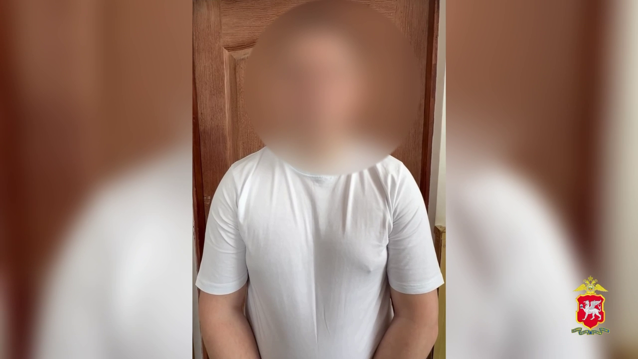 Полицейские Крыма задержали в Саратове лжепродавца видеокарт, обманувшего 19 россиян на 1 млн рублей