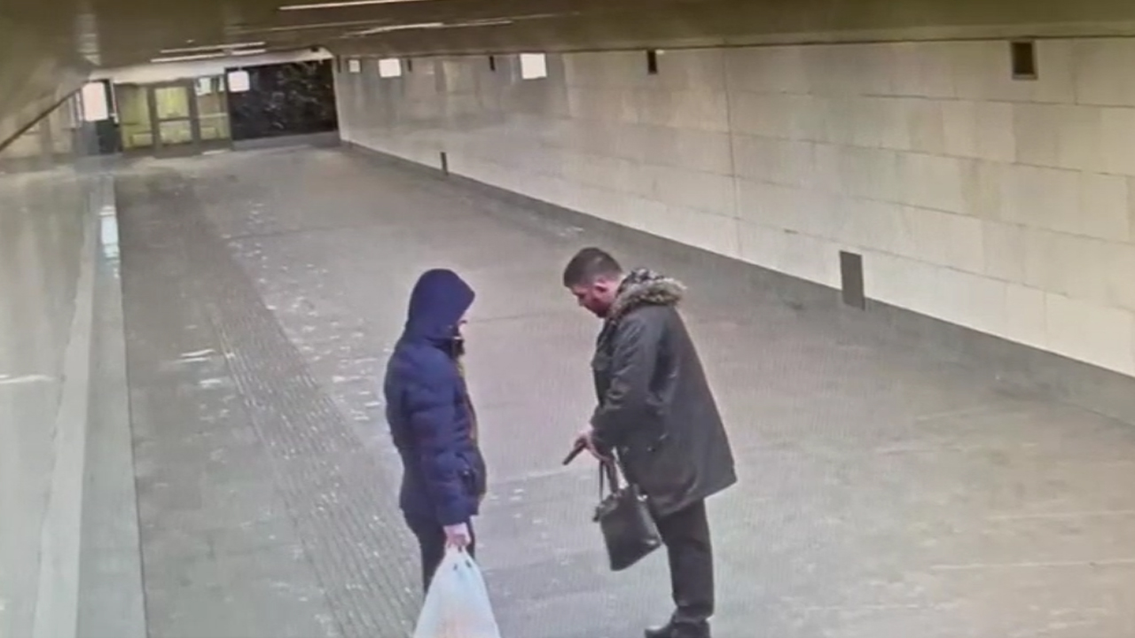 В Москве в отношении 34-летнего жителя столицы возбуждены уголовные дела о хулиганстве и разбое