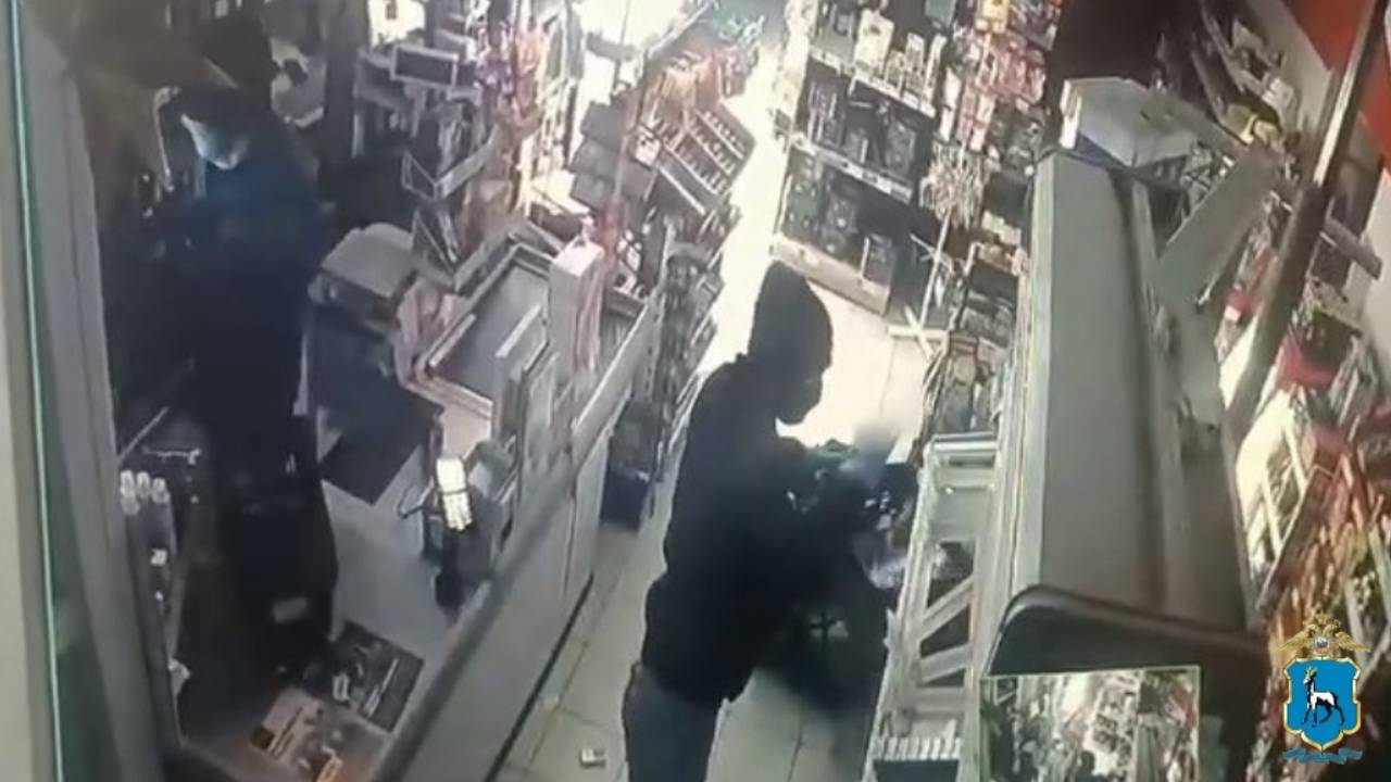В Самаре пятеро сообщников, среди которых был и подросток, ожидают суда за серию краж со взломом