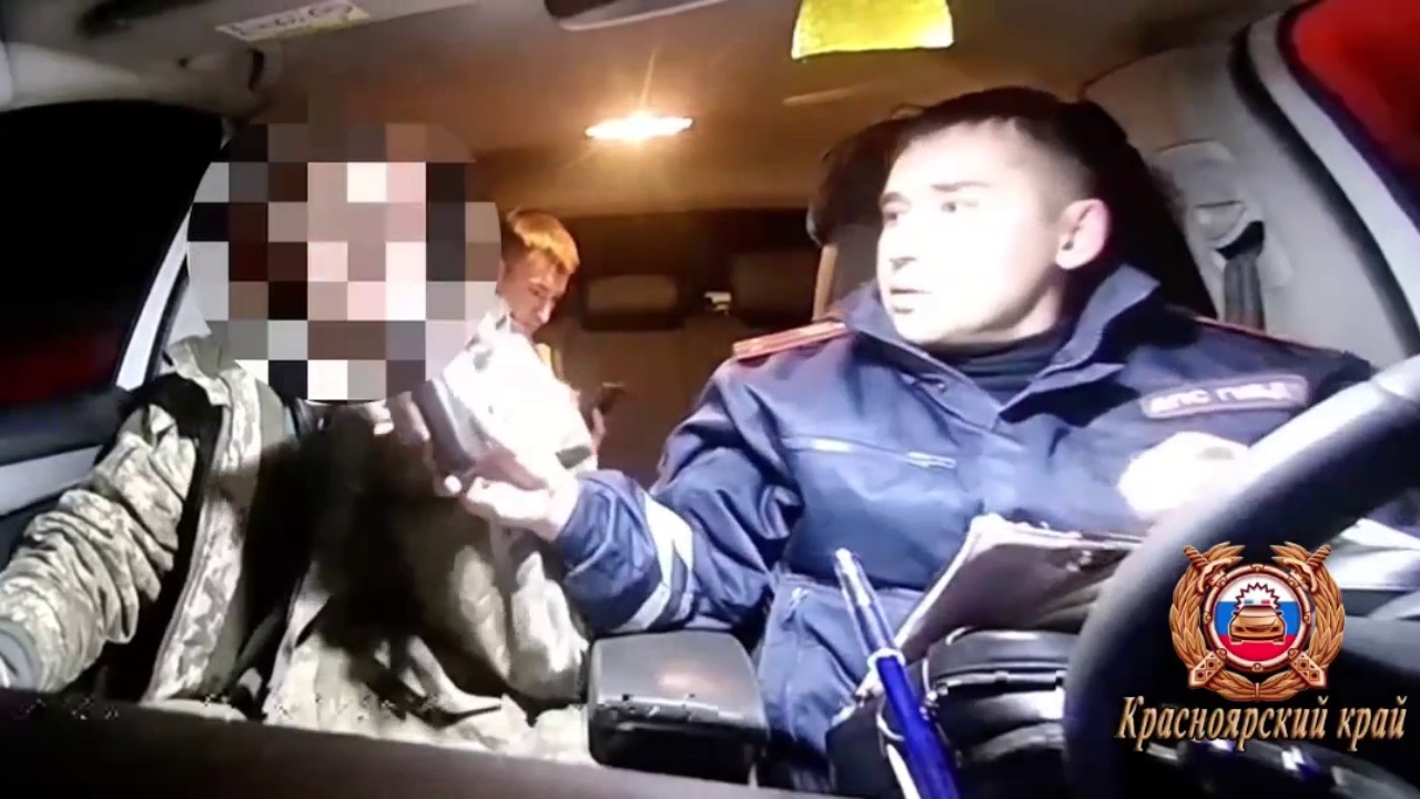 В Красноярском крае нетрезвый лихач, протаранивший авто ДПС при попытке скрыться, арестован на 12 суток