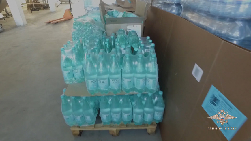 Производители поддельной минеральной воды предстанут перед судом