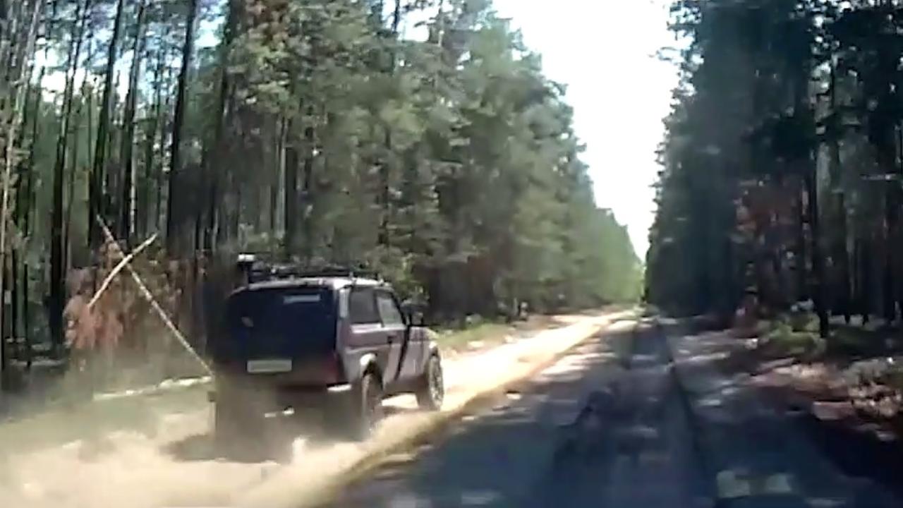 Нижегородские автоинспекторы для остановки отечественного внедорожника стреляли по его колёсам