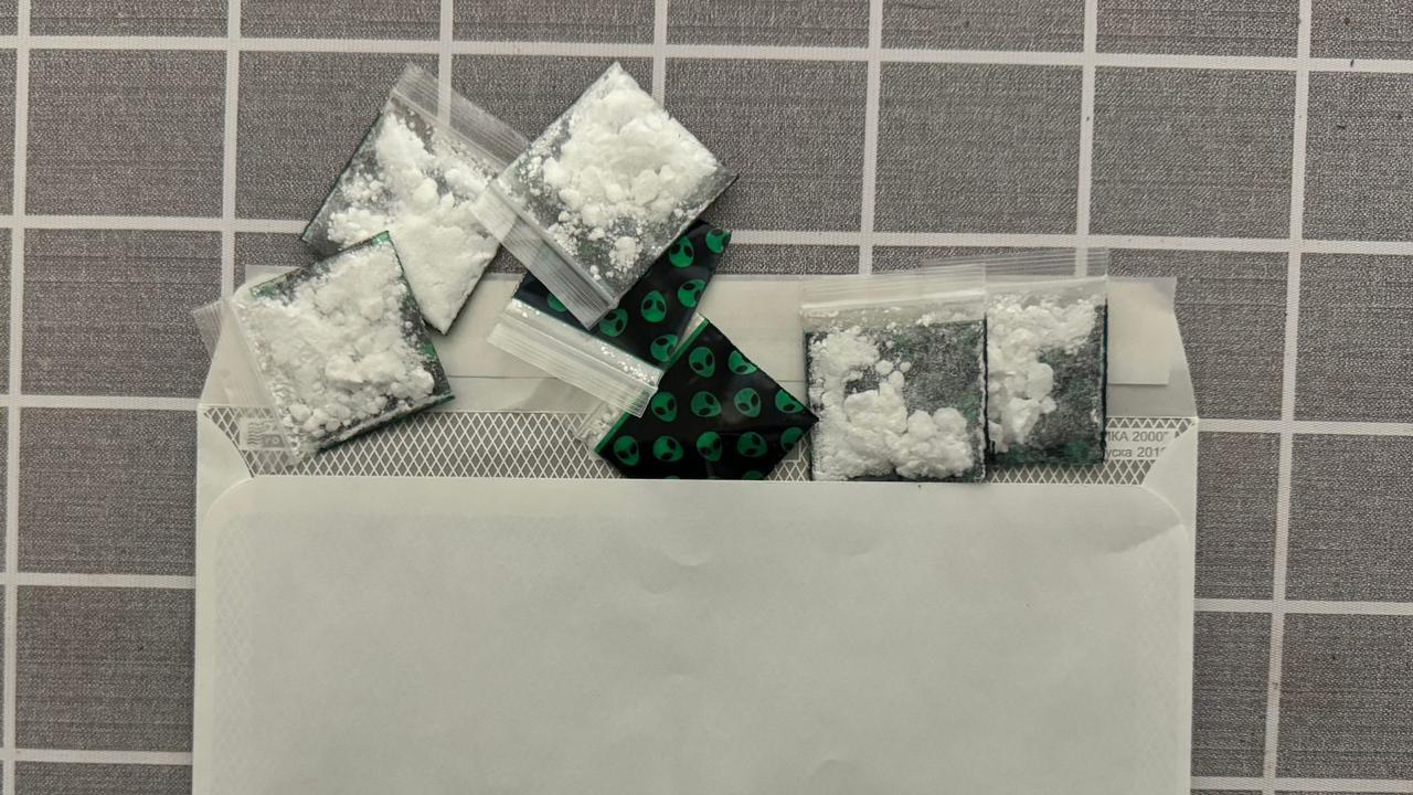 Столичные оперативники ликвидировали интернет-магазин по продаже наркотиков