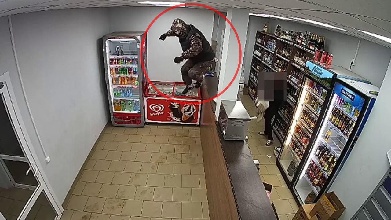 Полиция расследует два разбойных нападения, совершённых жителем Кохмы Ивановской области