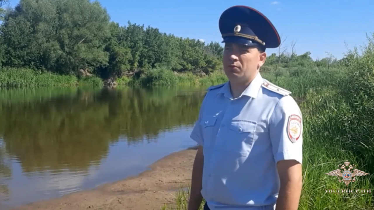 Ирина Волк: В Оренбургской области начальник одного из миграционных подразделений спас двоих тонущих людей