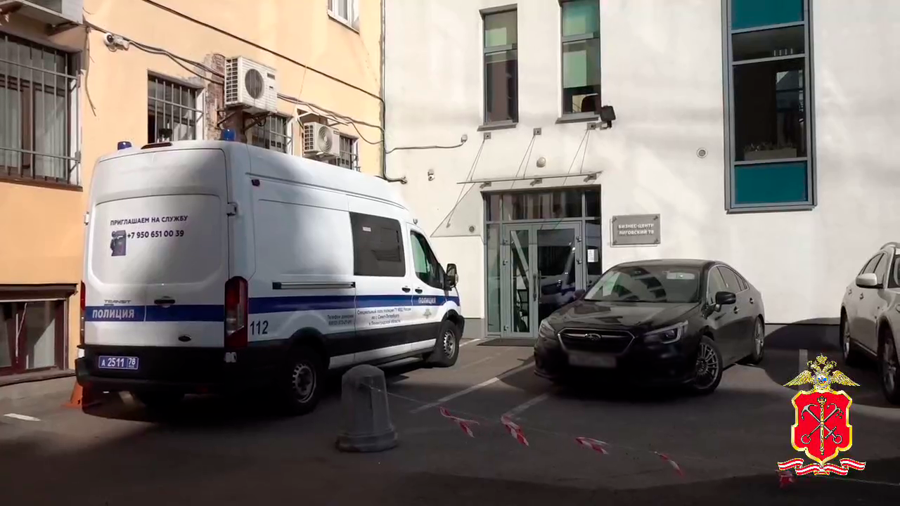 Полиция Петербурга расследует уголовное дело об организации канала нелегальной миграции