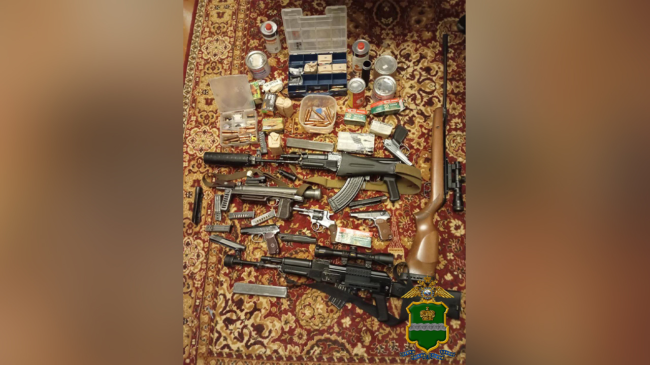 Полиция уличила жителя Калужской области в переделке оружия из сигнального и охолощённого в боевое