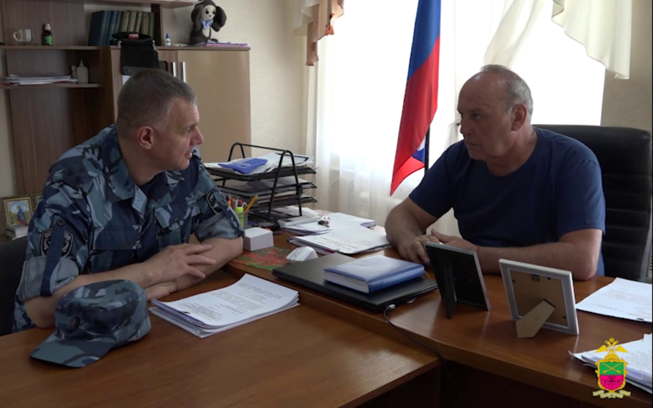 Полицейские Запорожской области в преддверии праздника навестили воспитанников школы-интерната