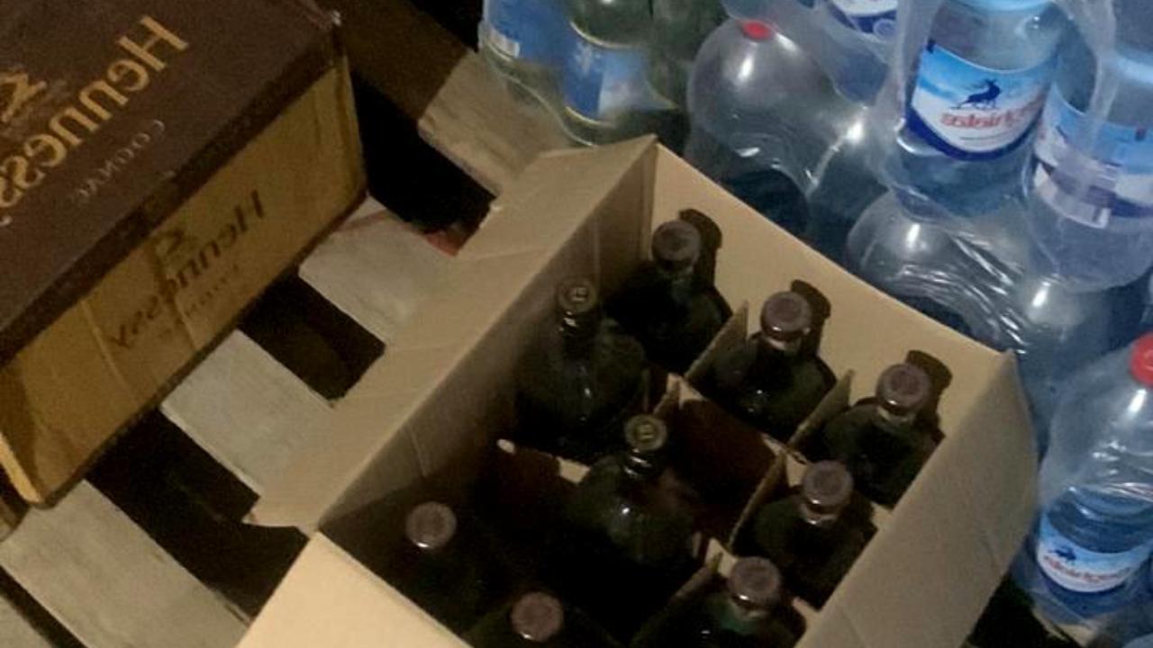 В Северной Осетии полицейские пресекли продажу почти 500 бутылок контрафактного крепкого алкоголя