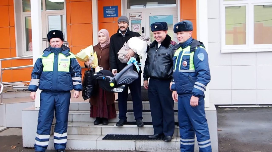 В г.о. Ступино сотрудники Госавтоинспекции сопроводили роженицу в больницу
