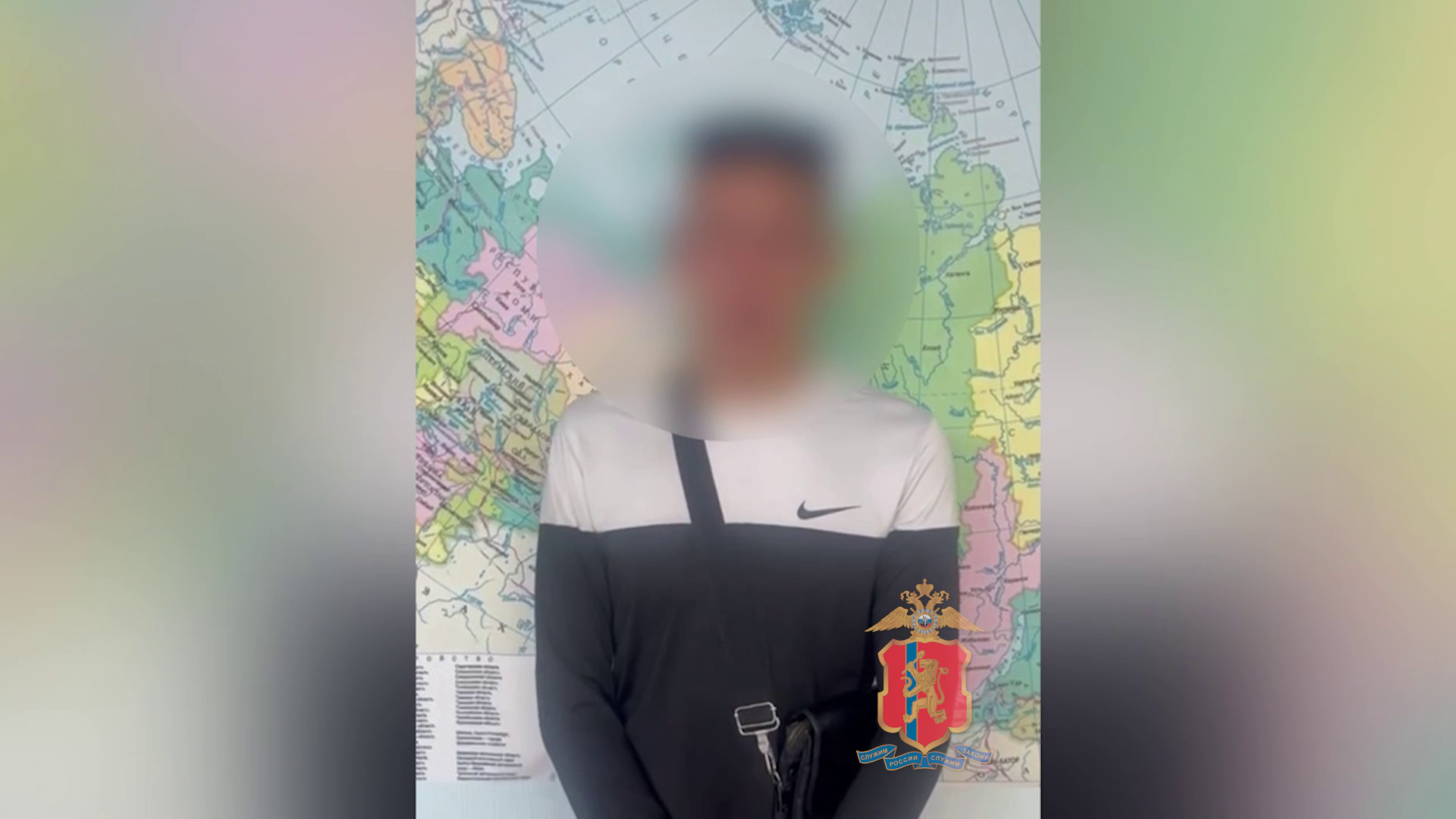 Полицией Красноярска задержан курьер аферистов, забравший почти 700 тысяч рублей у троих пенсионеров