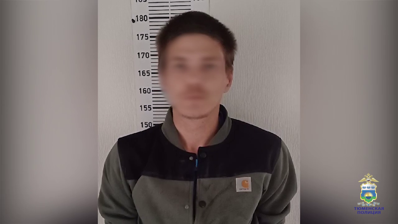 Тюменские полицейские задержали подозреваемого в грабеже золотой цепочки стоимостью 75 тысяч рублей