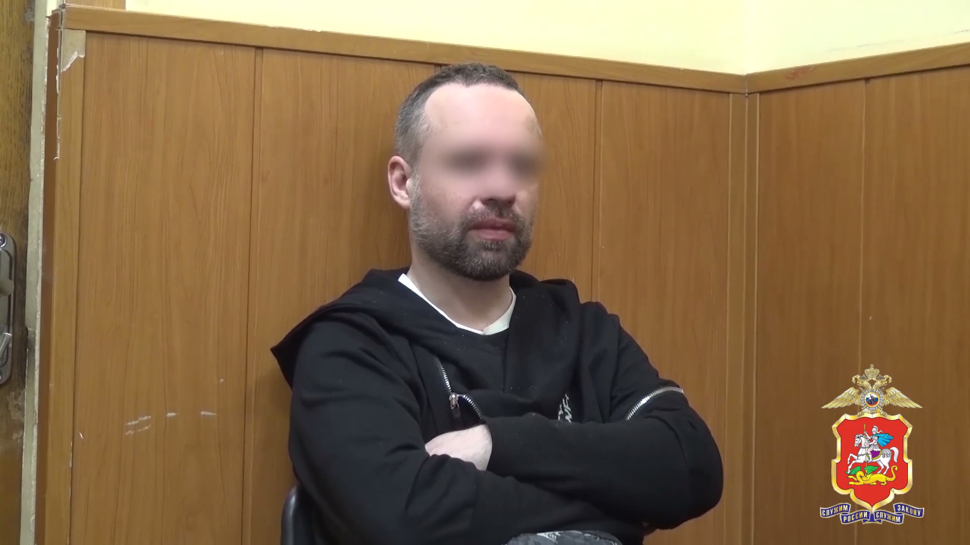 Задержанный полицией подмосковного Жуковского серийный аферист причастен к обману школьницы