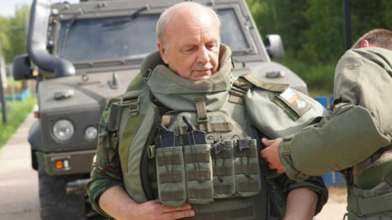 Николай Иванов: «До сих пор храню первые погоны»