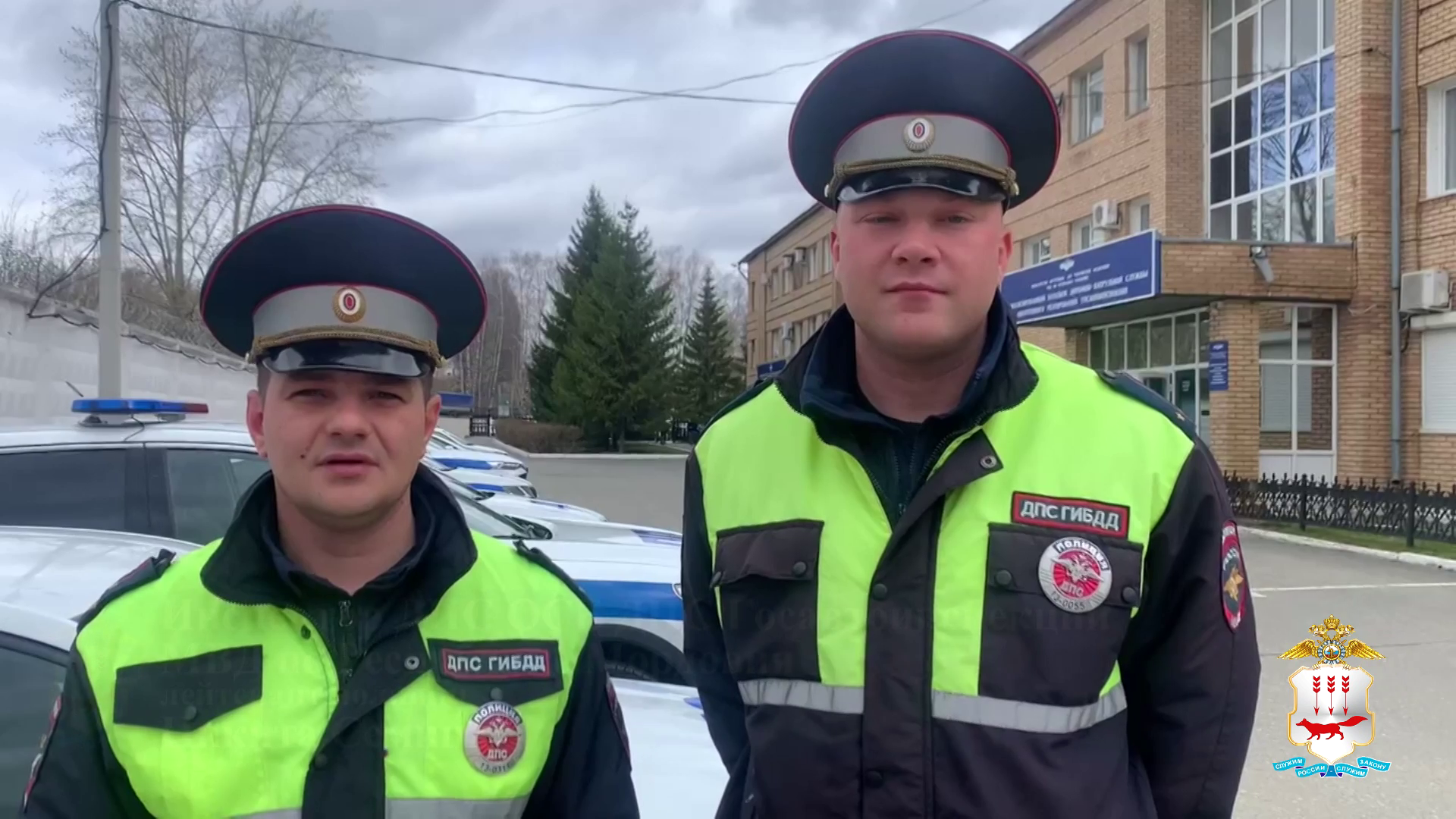 Автоинспекторы доставили в больницу маму с малышом, который потерял сознание на улице в Саранске