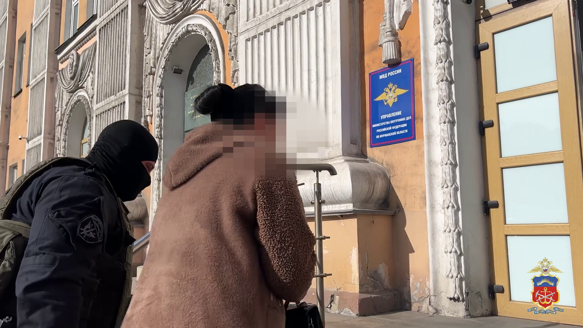 За фиктивный приём экзаменов у иностранцев в Мурманске осудят участницу организованной группы