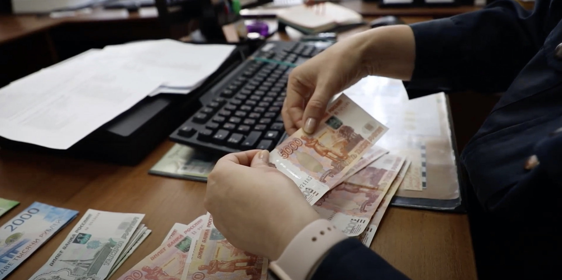 Сбытчики фальшивых пятитысячных купюр предстанут перед судом в Нижегородской области