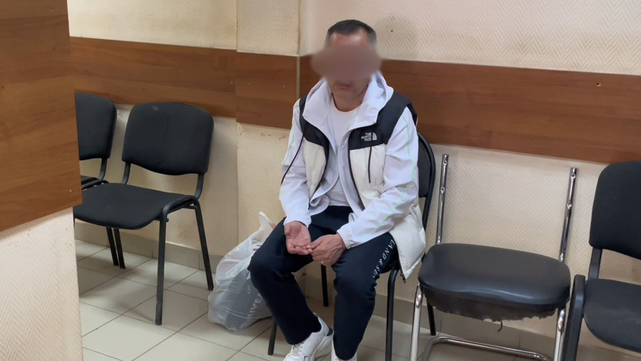 Столичные полицейские депортировали приезжего, нарушавшего административное законодательство