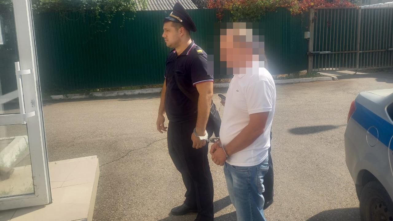 В Адыгее сотрудники полиции задержали находящегося в международном розыске гражданина Таджикистана