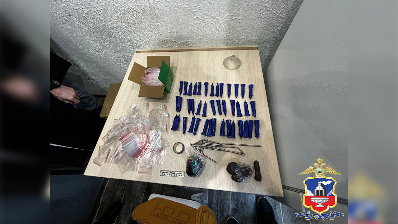 На Алтае под стражу взяты пятеро барнаульцев, создавших интернет-магазин по продаже наркотиков