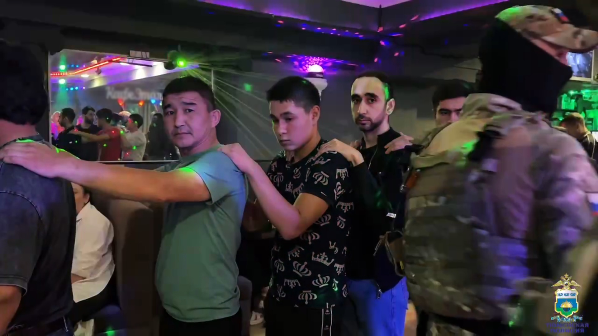 В Тюмени по итогам рейда в ряде кафе и ночных заведений выявлено 12 мигрантов-нарушителей