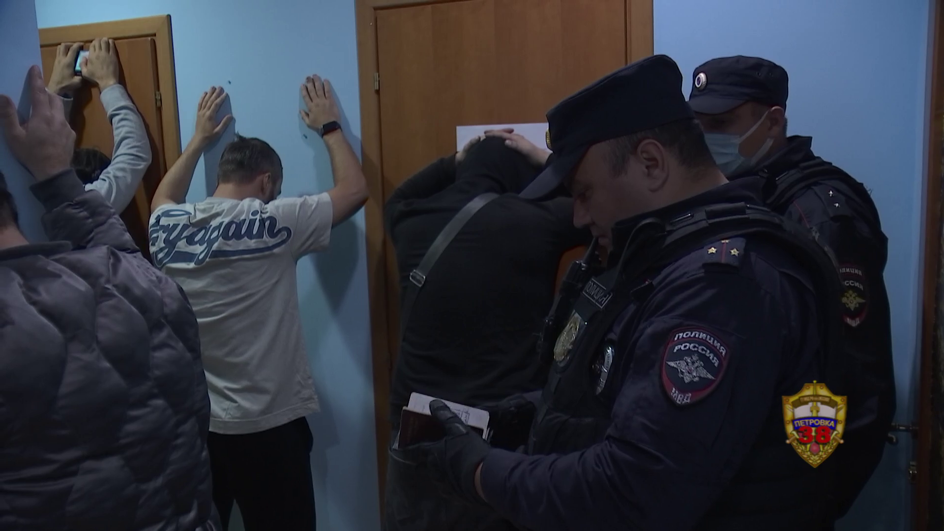При проверке хостела на западе Москвы полицейские выявили нарушения миграционного законодательства