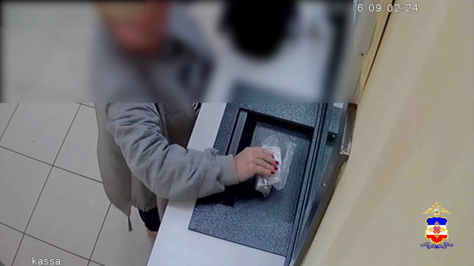 Полиция уберегла обманутую аферистами жительницу Марий Эл от сдачи в ломбард золота на 300 000 рублей