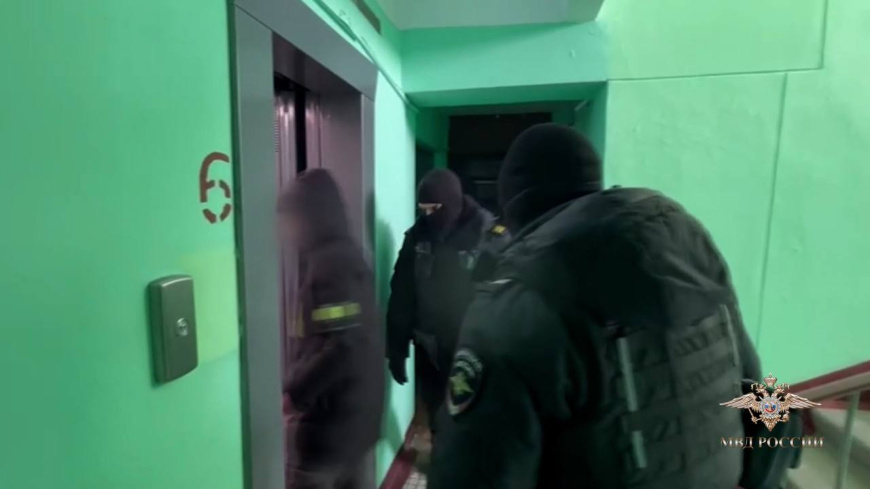 В Москве полицейские задержали подозреваемых в совершении вандализма