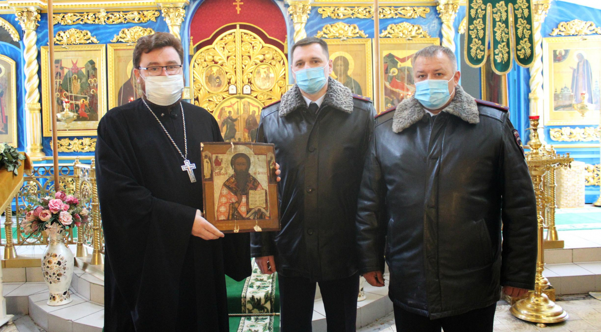 В нижегородский храм полицейскими возвращена похищенная икона