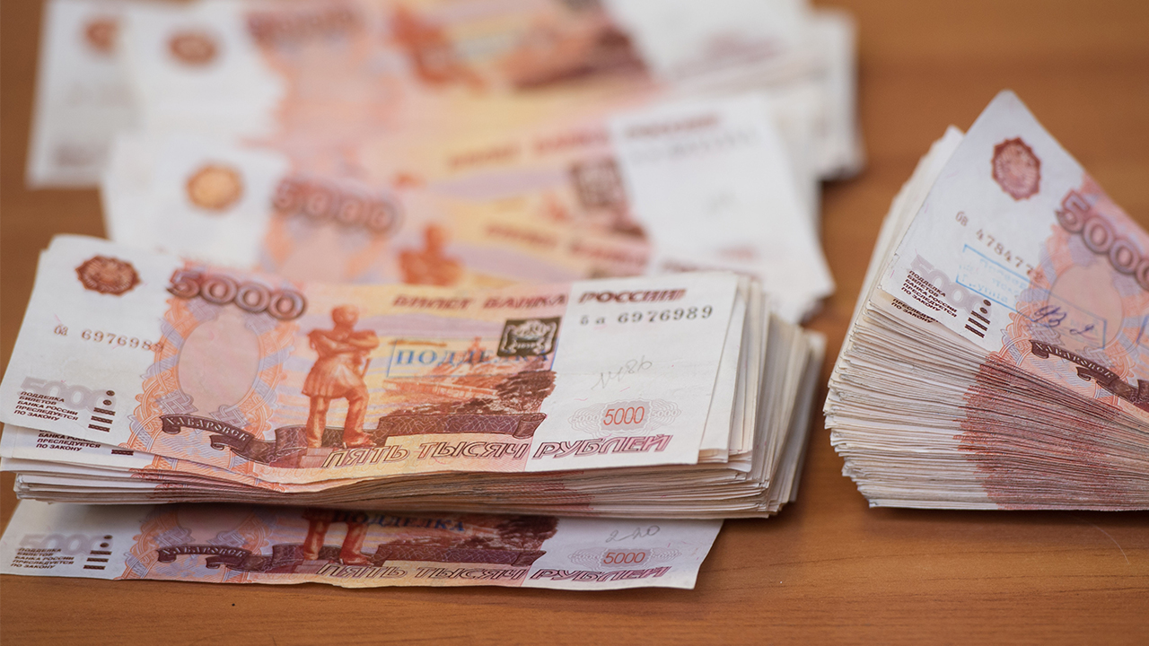 Московские оперативники задержали подозреваемых в сбыте поддельных денежных купюр