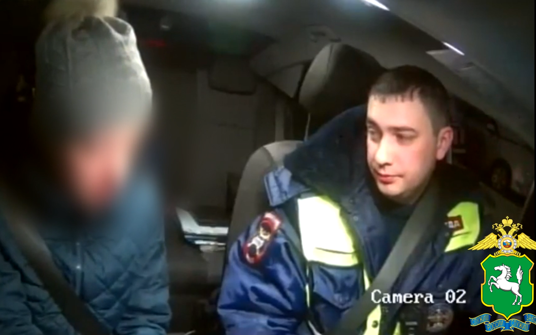 Полицейские Томской области задержали нетрезвую автоледи, пытавшуюся откупиться взяткой