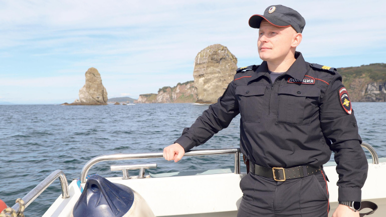 Дозор средь вулканов и волн
