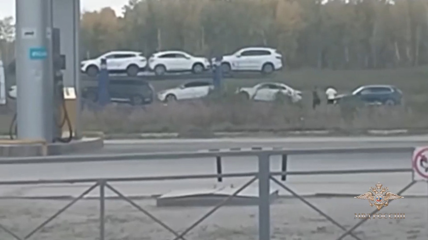 Полицейские задержали подозреваемых в мошенничестве при перевозке дорогостоящих автомобилей