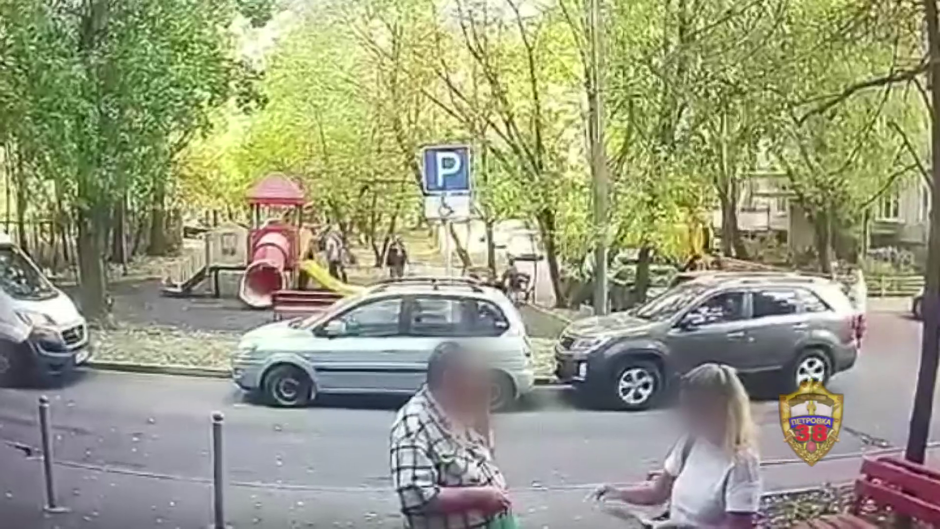 Задержана жительница Кубани, оказавшая помощь аферистам в хищении 1,8 млн рублей у москвича