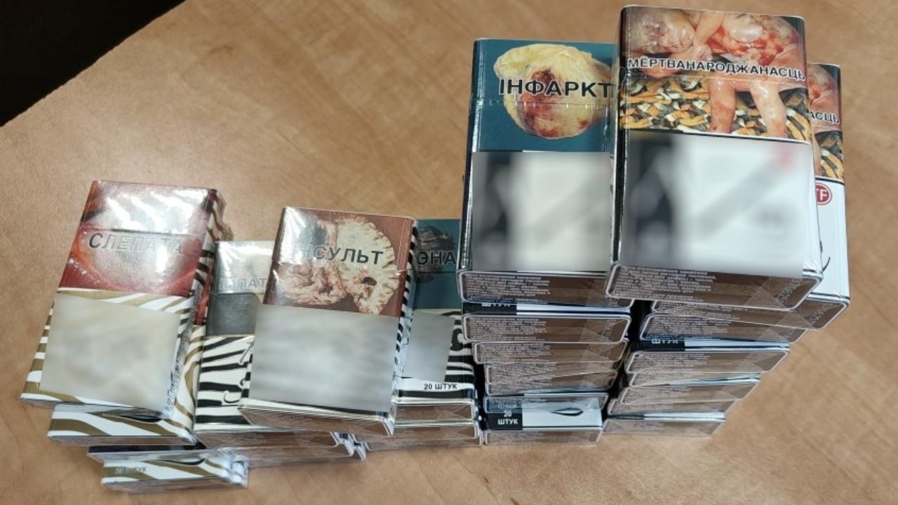 В Воркуте Республики Коми полицейские изъяли из оборота свыше двух тысяч пачек нелегальных сигарет