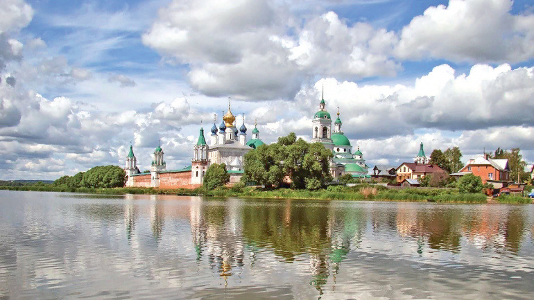 На страже старины и современности