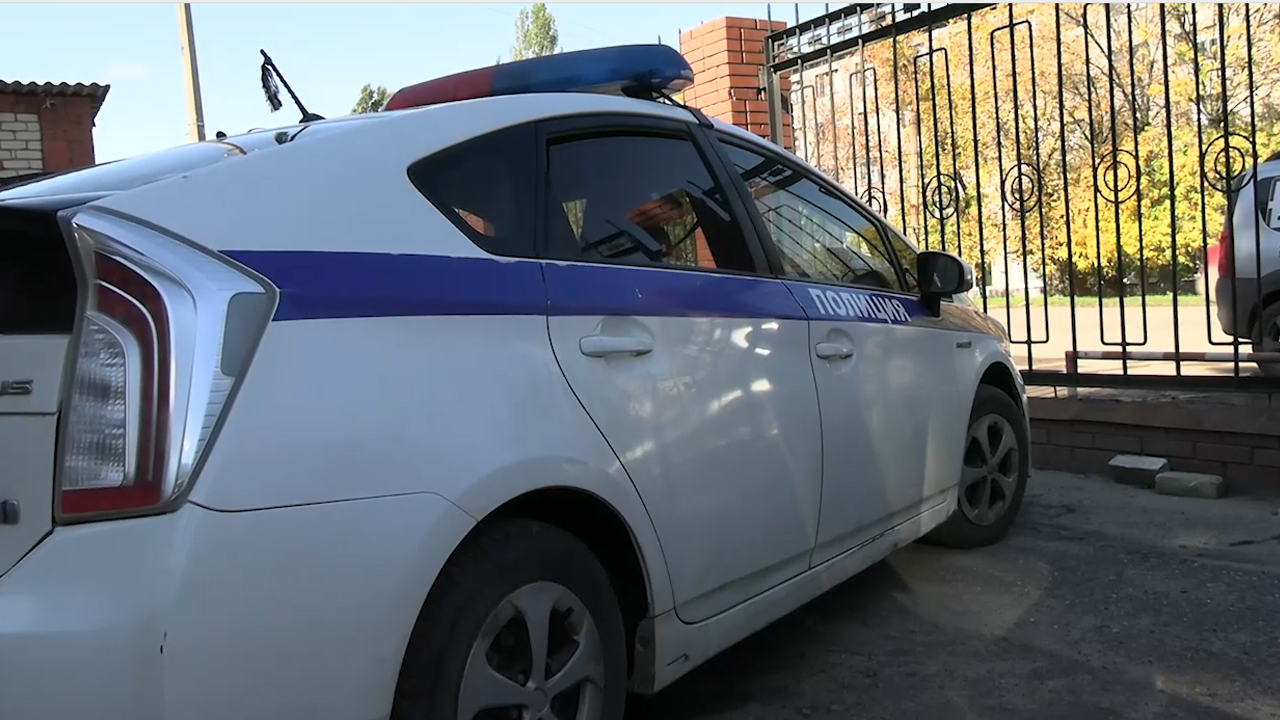 В Первомайске Луганской Народной Республики полицейский помог мужчине с приступом эпилепсии