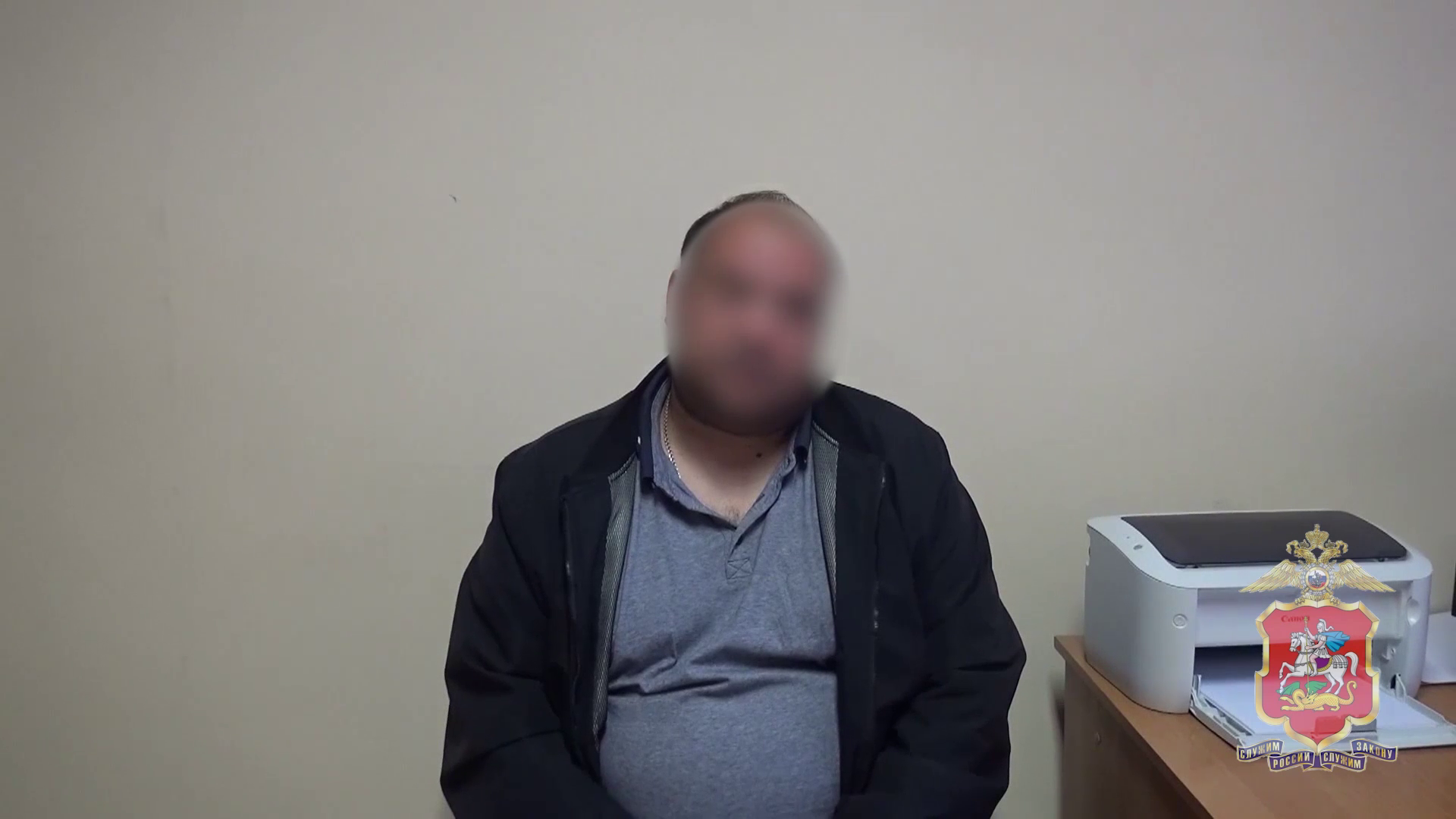 Подмосковные полицейские изобличили москвича, обманувшего отца участника СВО на 1,5 млн рублей