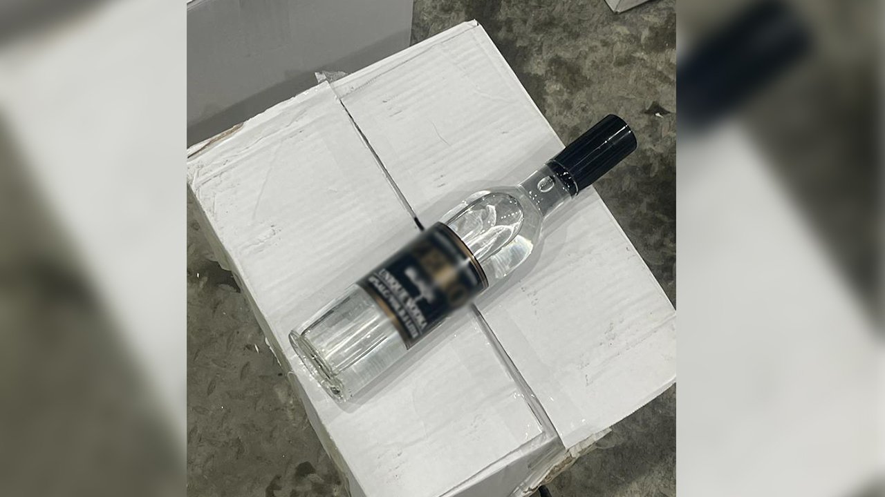 Сахалинские полицейские выявили факт незаконного оборота крупной партии алкогольной продукции